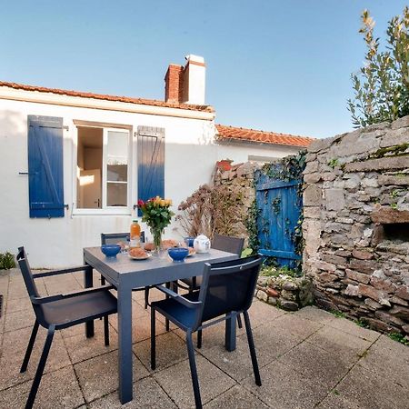 Jolie Maison Avec Cour Pour 5 Personnes Noirmoutier-en-l'Île Exterior foto
