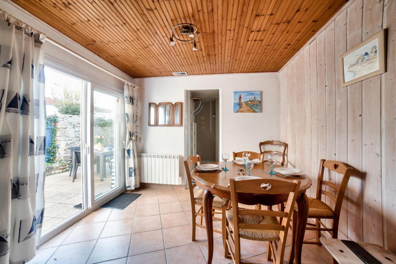 Jolie Maison Avec Cour Pour 5 Personnes Noirmoutier-en-l'Île Exterior foto
