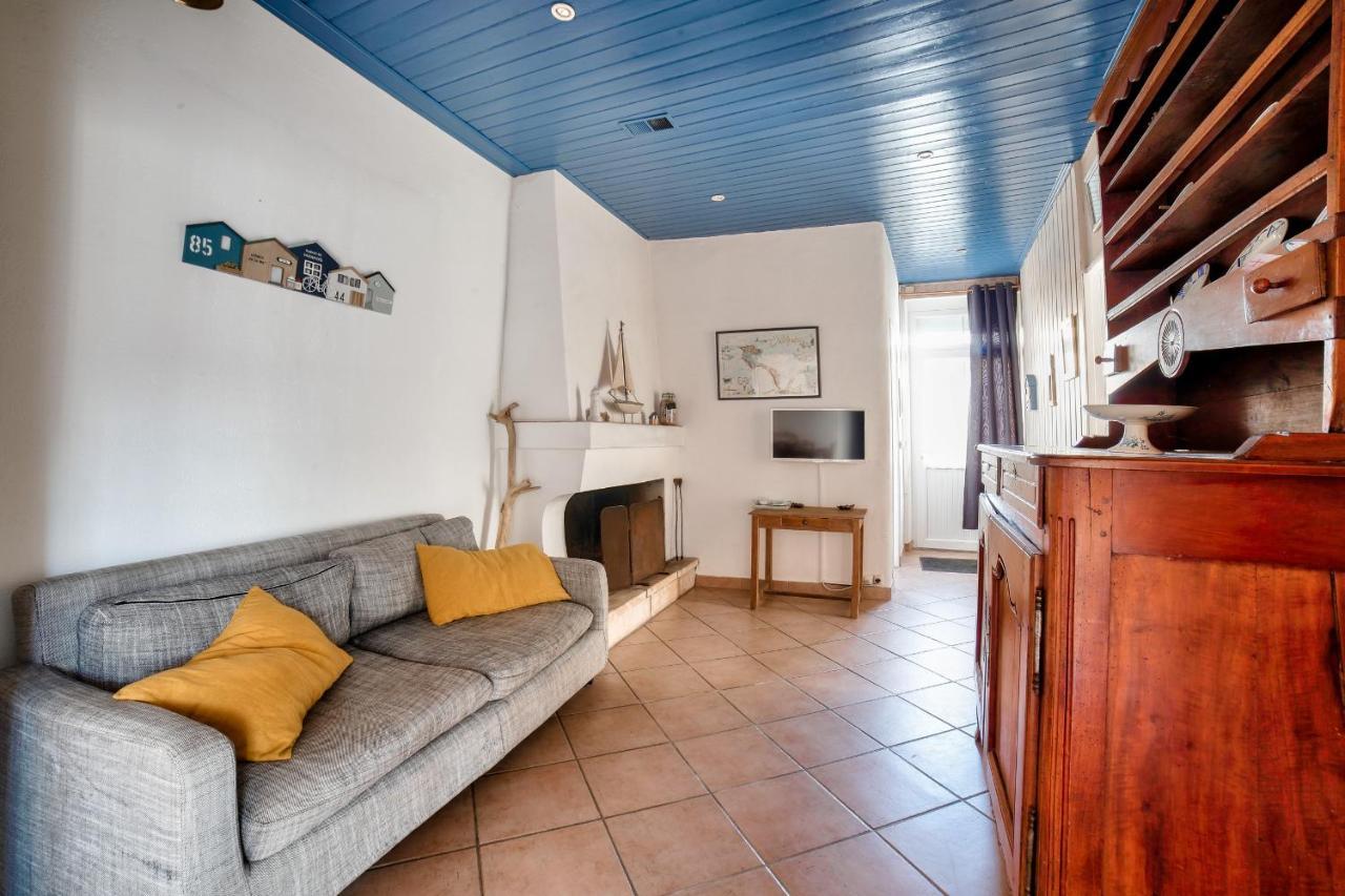 Jolie Maison Avec Cour Pour 5 Personnes Noirmoutier-en-l'Île Exterior foto